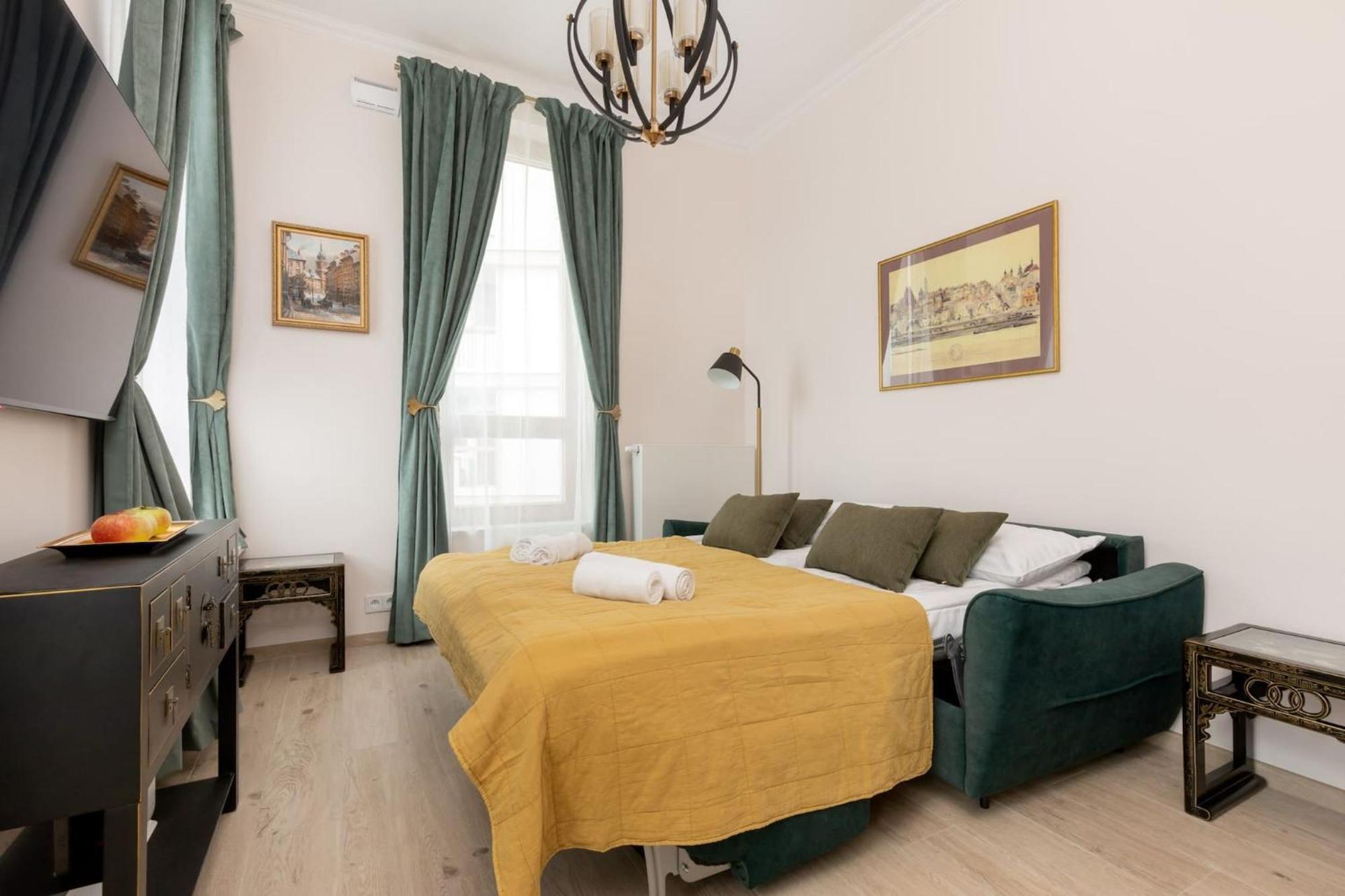 Apartment Aleja Solidarnosci 60b Ii By Renters Warsaw