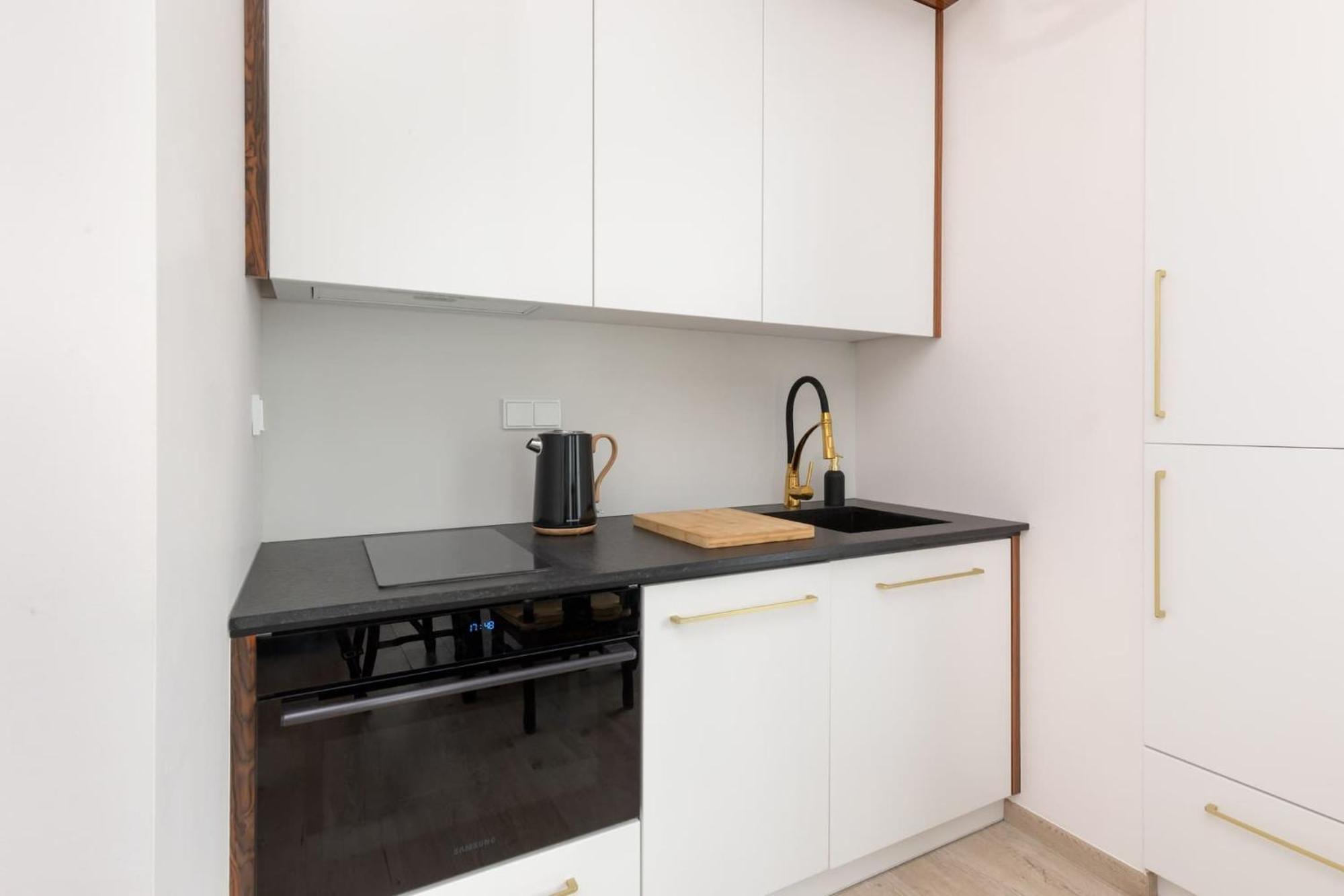 Aleja Solidarnosci 60b Ii By Renters Apartment Warsaw